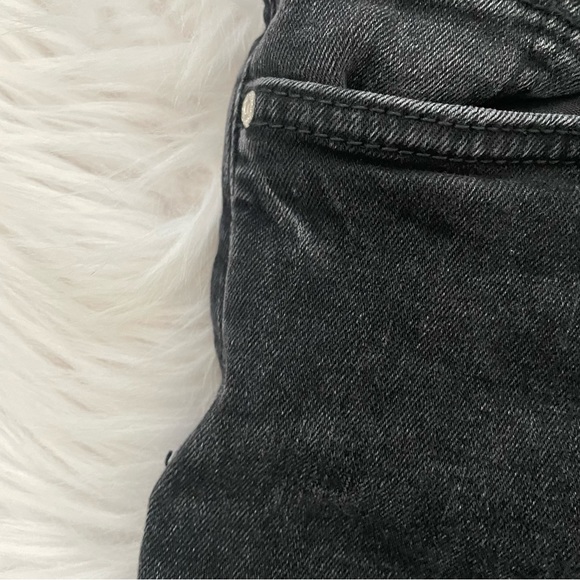 COPY - Zara | high rise distressed ankle raw hem rivetted jeans 2 - Picture 10 of 12